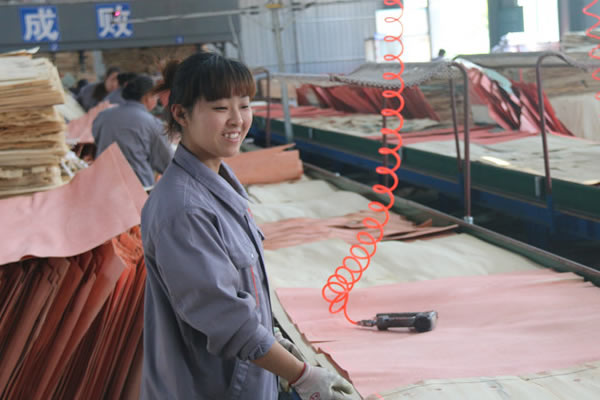 建筑模板損壞還能修復(fù)嗎？如何進(jìn)行修復(fù)？